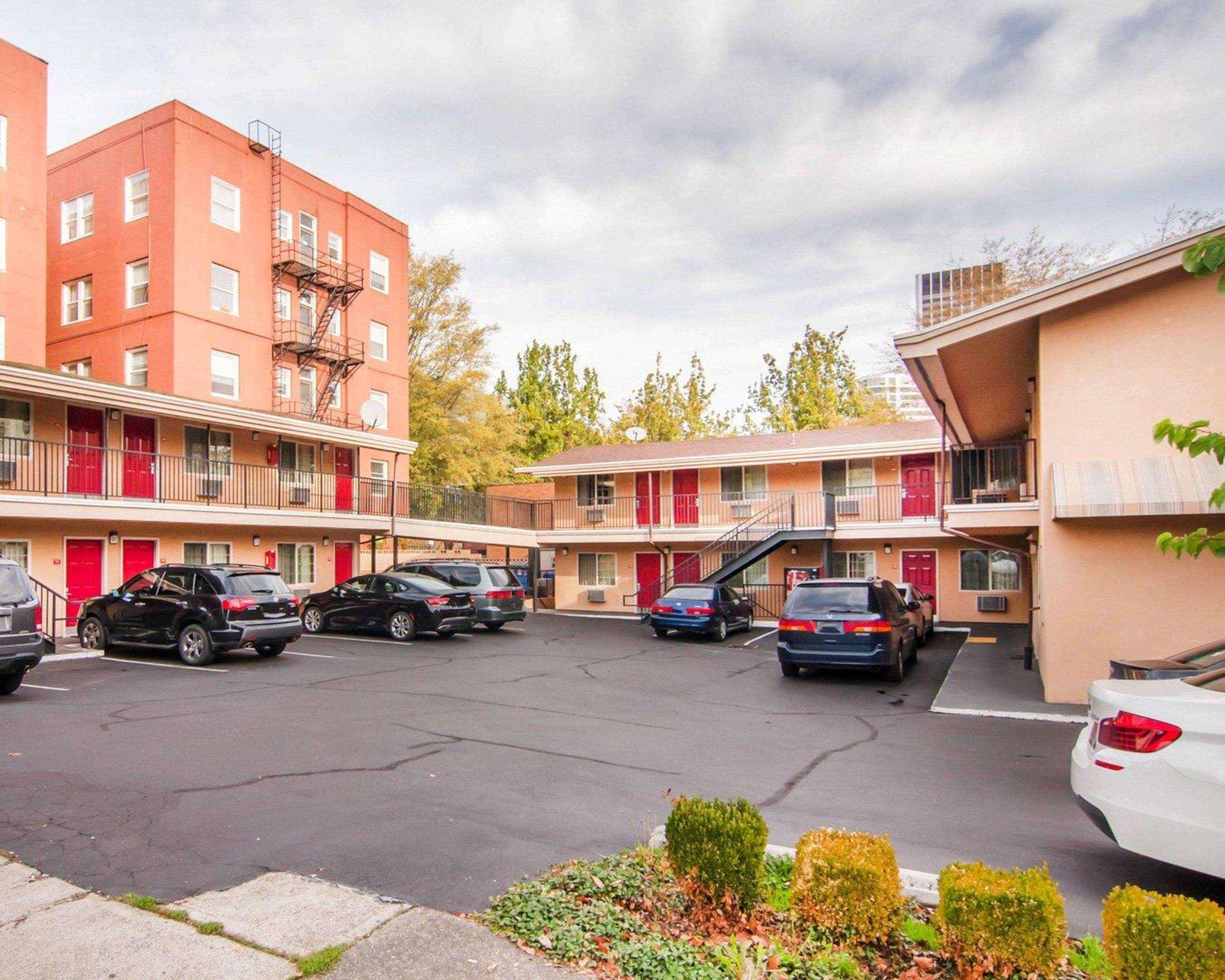 Econo Lodge City Center Портленд Екстер'єр фото
